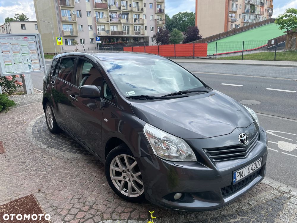 Toyota Corolla Verso 2.0 D-4D Sol - 1