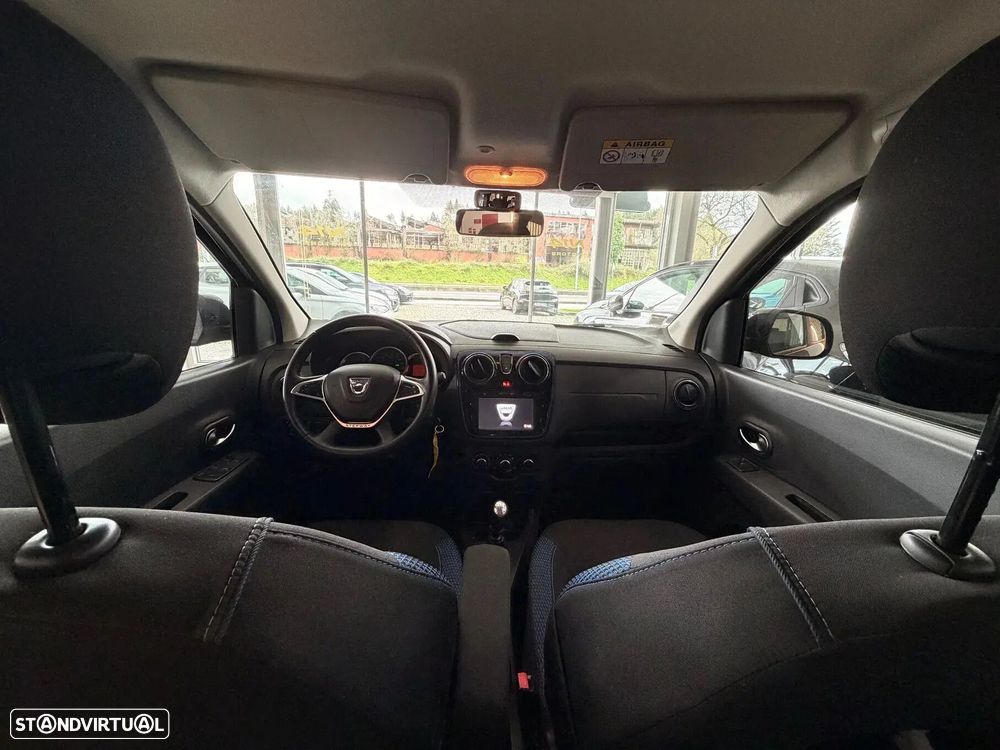 Dacia Lodgy 1.3 TCe Stepway 7L - 22