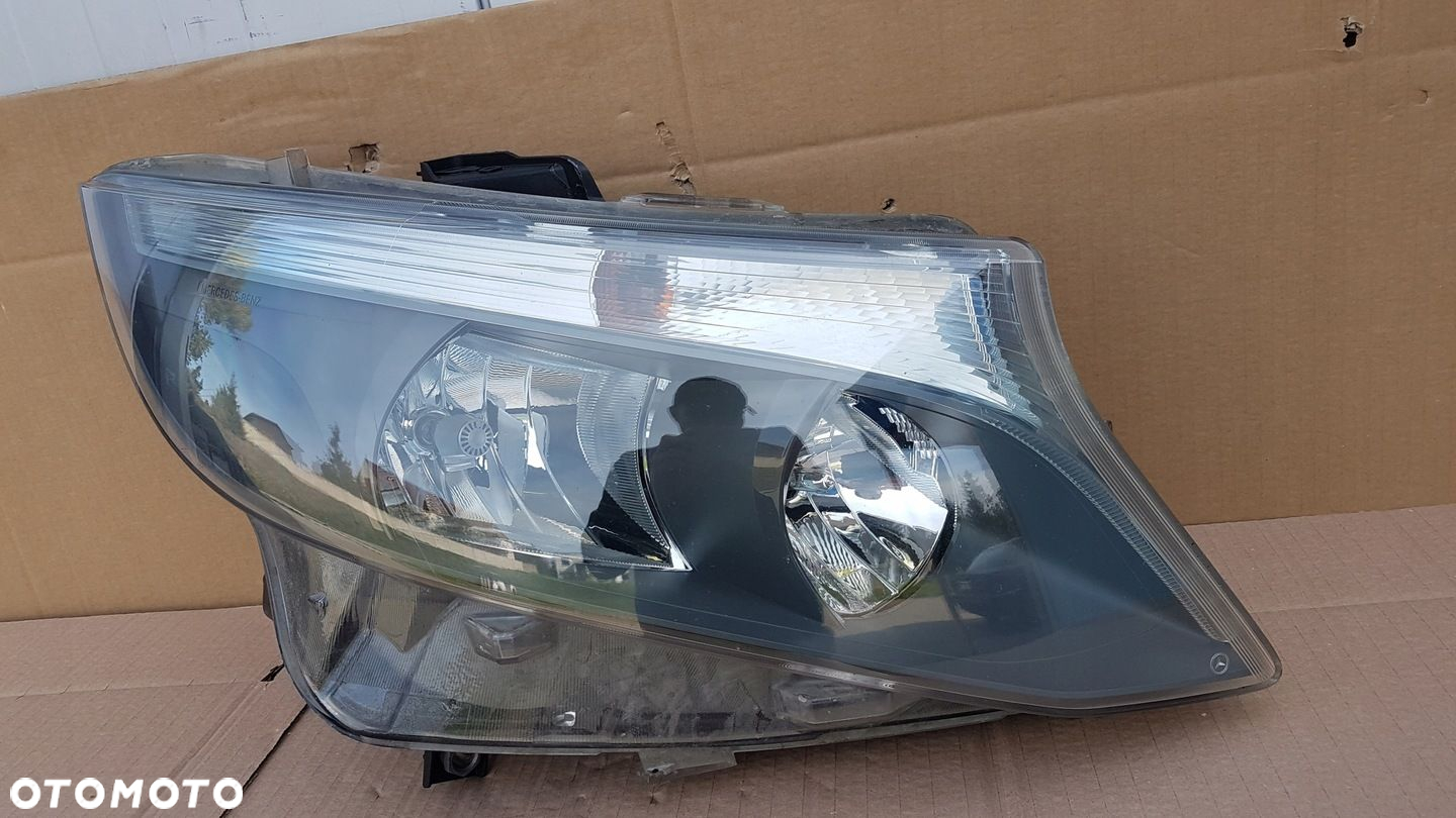 LAMPA PRZÓD PRAWA MERCEDE VITO W447 ZWYKŁA - 2