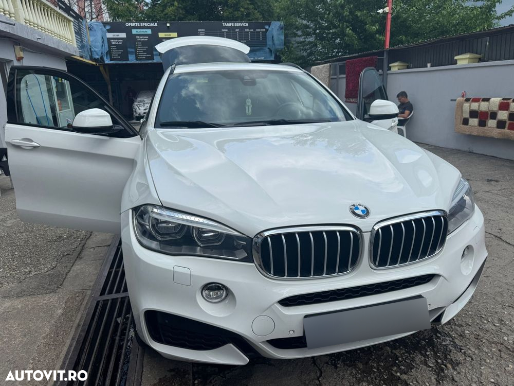 BMW X6 xDrive40d - 11