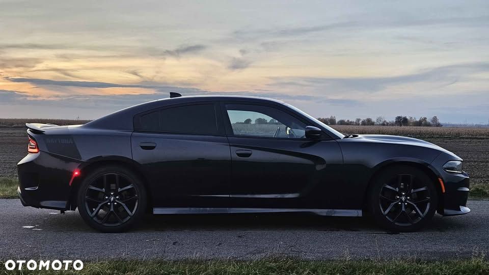 Dodge Charger - 4