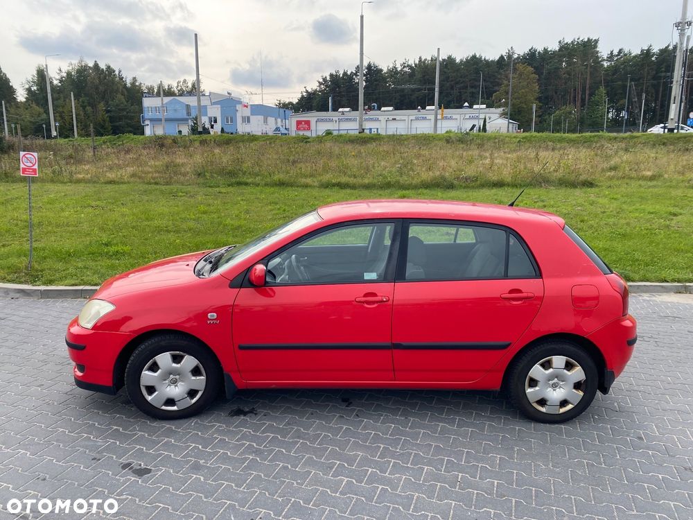 Toyota Corolla - 10