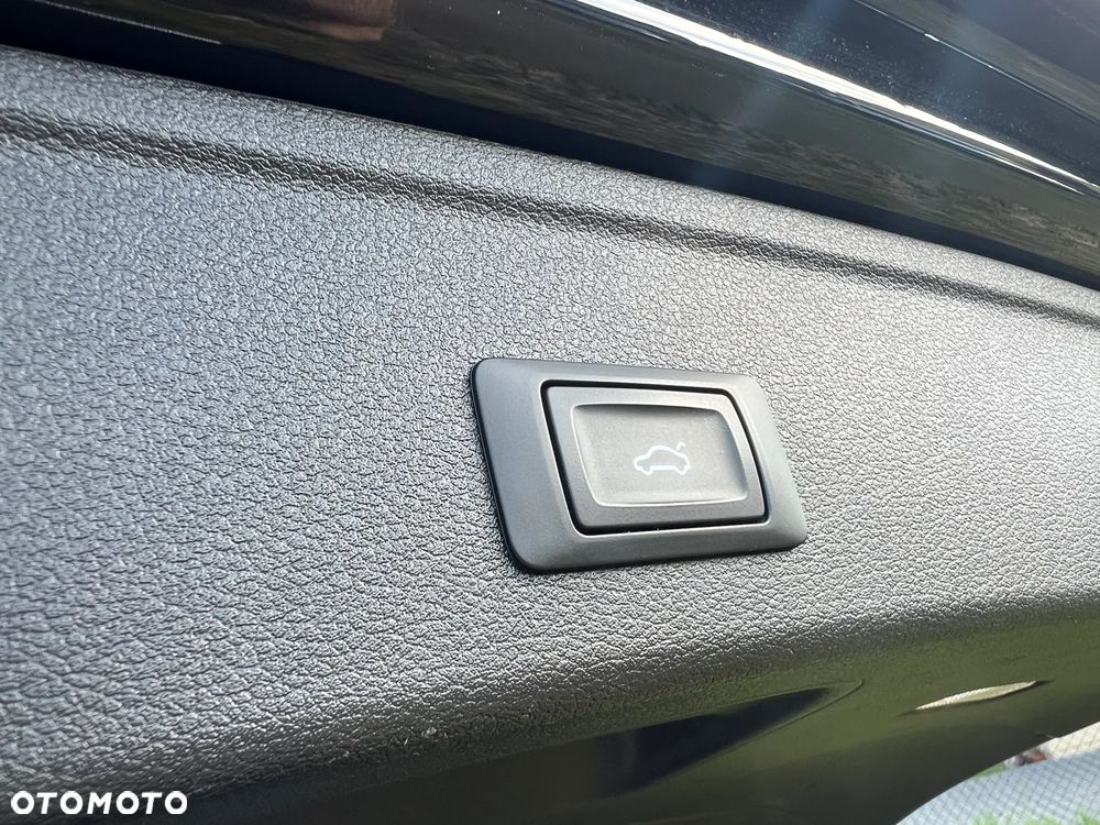 Audi A4 Avant 40 TDI S tronic sport - 33