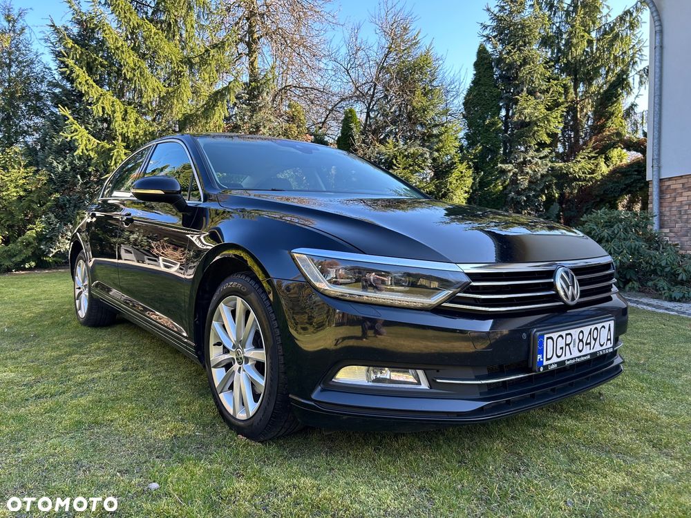 Volkswagen Passat - 2