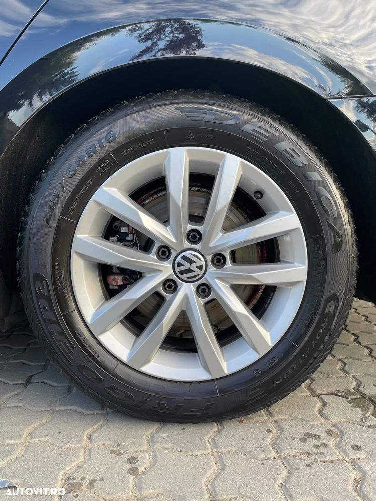 Volkswagen Passat Variant 2.0 TDI SCR DSG BlueMotion Comfortline - 18