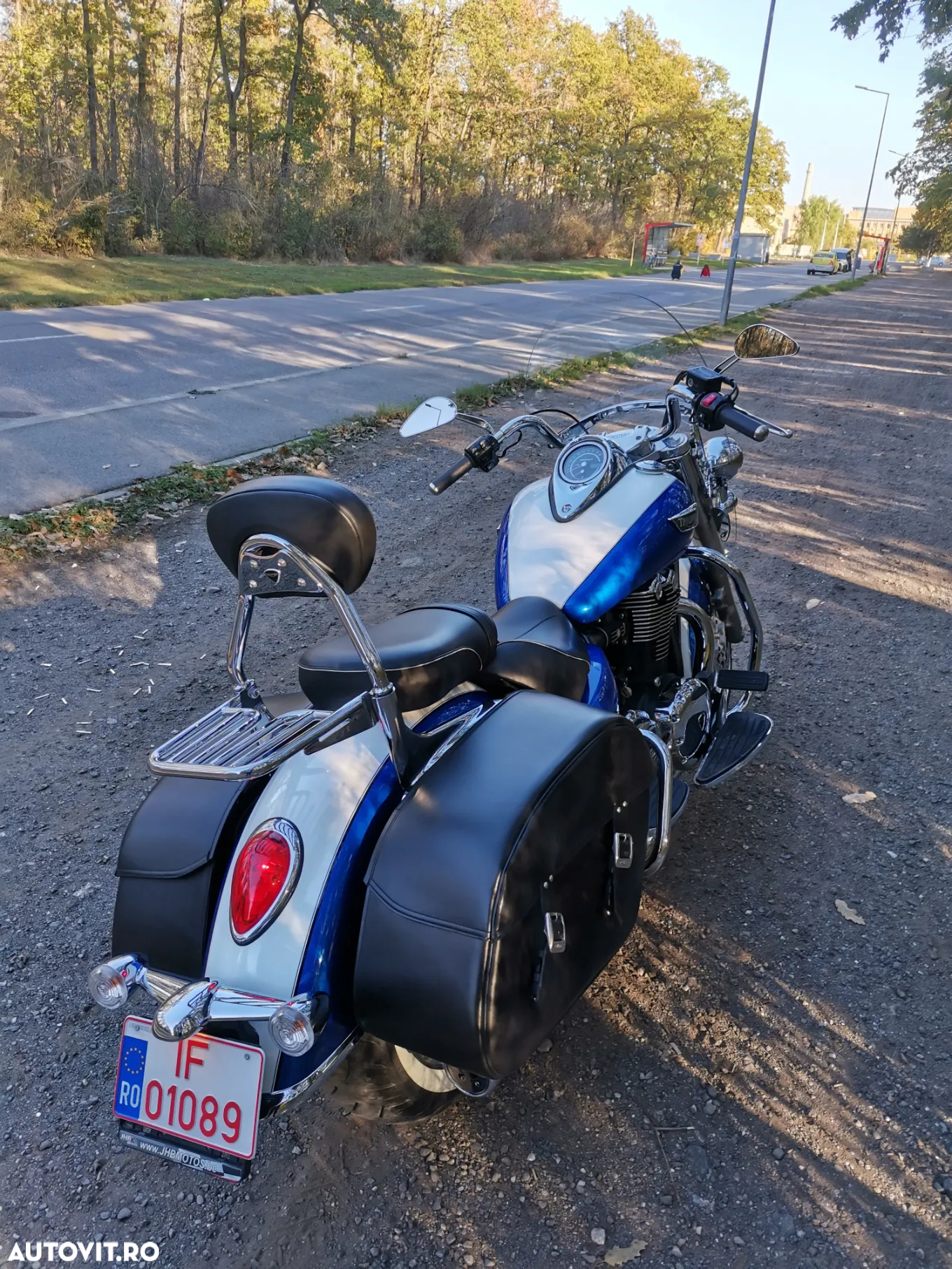 Triumph Thunderbird Storm - 8