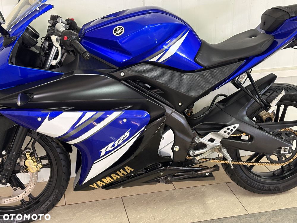 Yamaha YZF - 8
