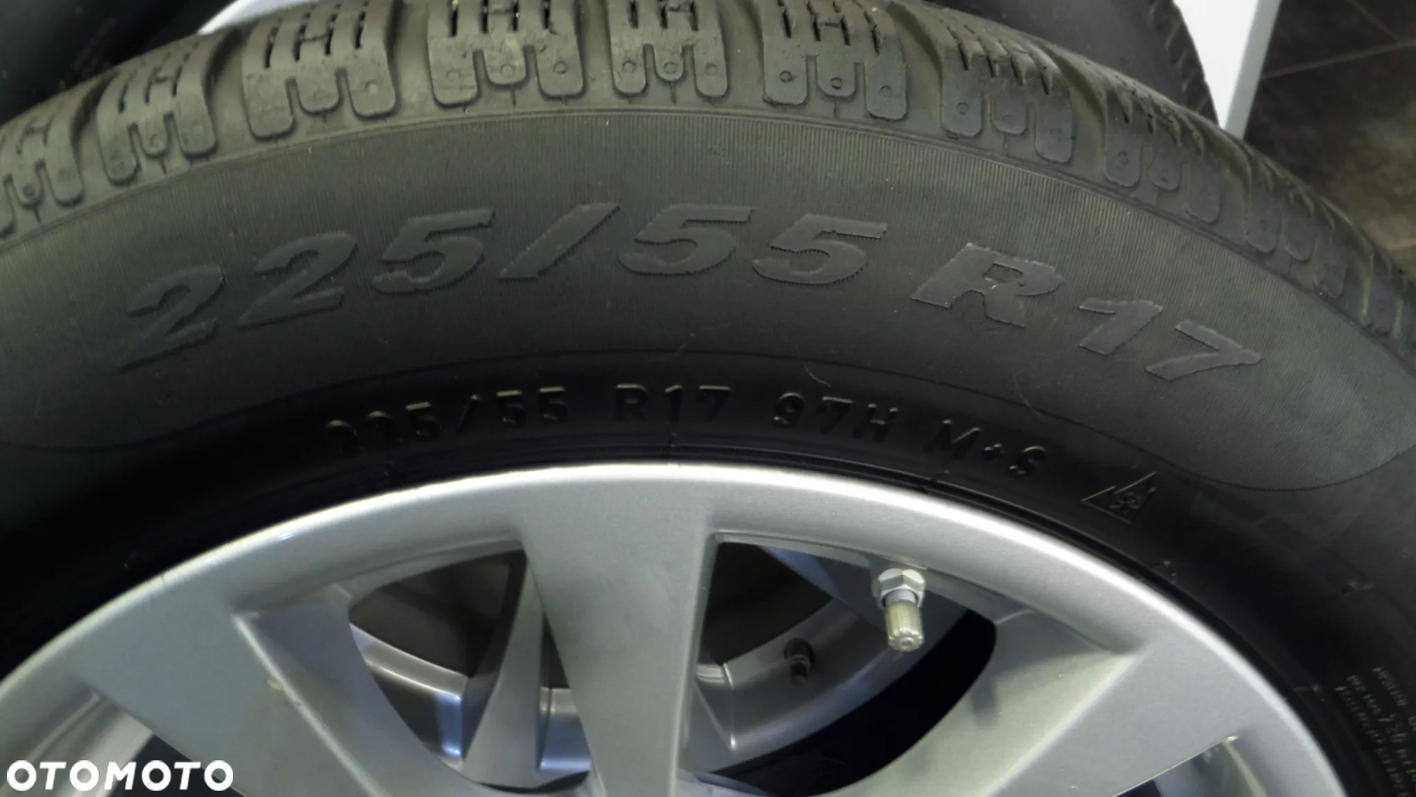 BMW 3 F34 F30 F31 KOLA 225/55 R17 PIRELLI RUN FLAT 2019 FELGA 6859025 CZUJNIKI CISNIENIA - 9