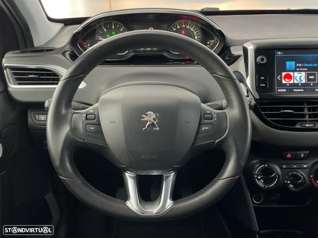 Peugeot 2008 1.5 BlueHDi Signature - 14