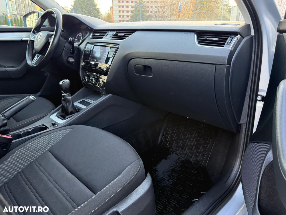 Skoda Octavia - 15