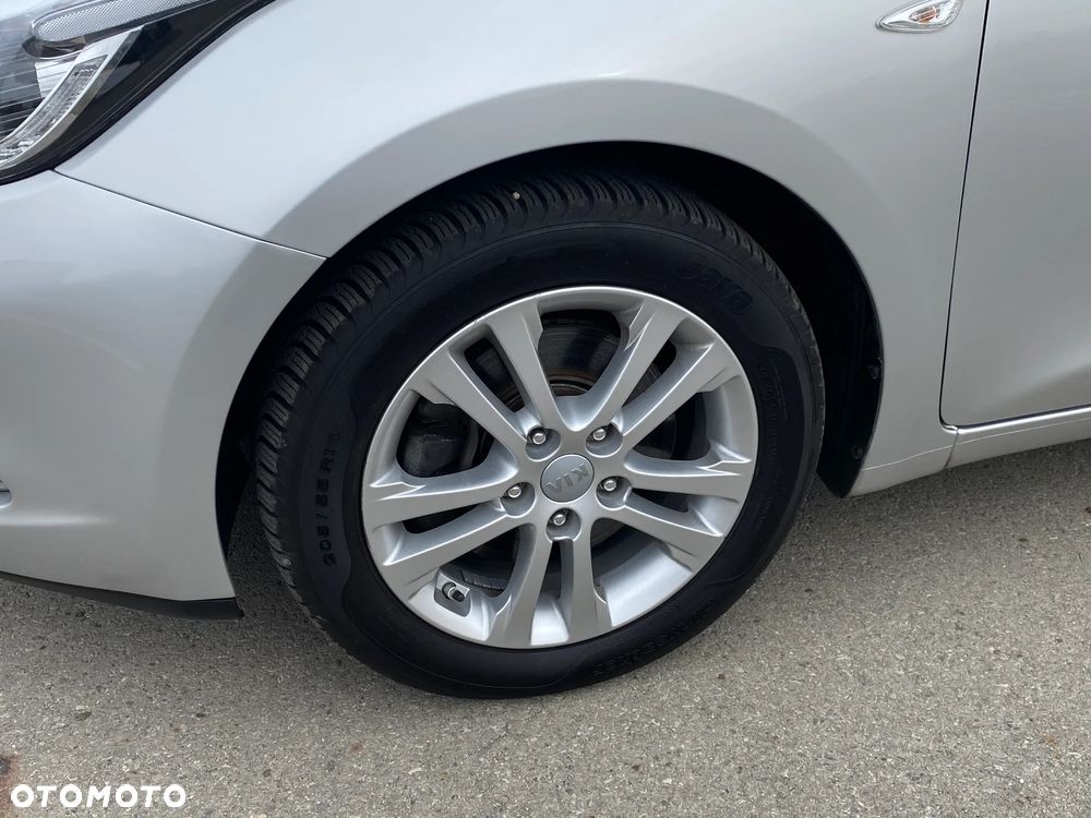 Kia Ceed 1.4 CVVT Dream Team Edition - 10