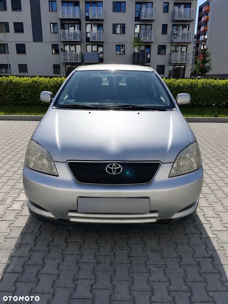 Toyota Corolla - 1