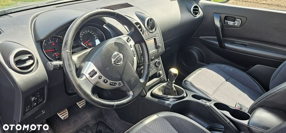 Nissan Qashqai+2 - 17