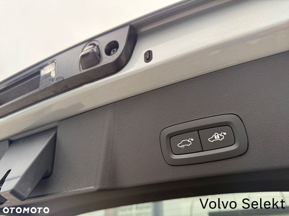Volvo XC 40 - 31