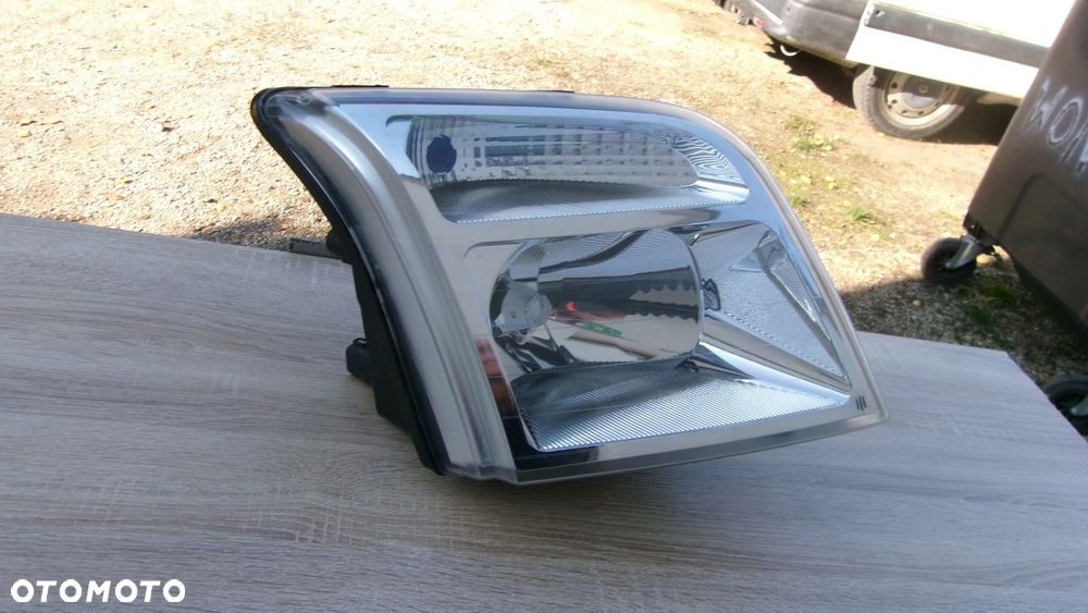 LAMPA PRZEDNIA PRAWA FORD TRANSIT CONNECT 06-13 2T14-13006-AE - 1