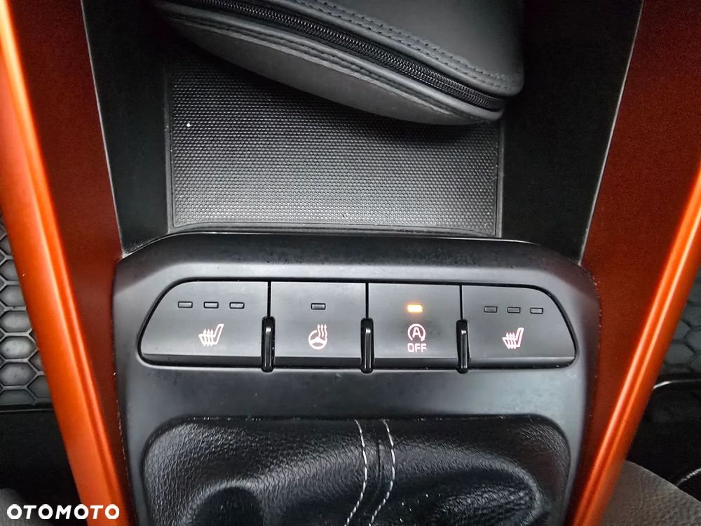 Kia Stonic 1.4 L - 23