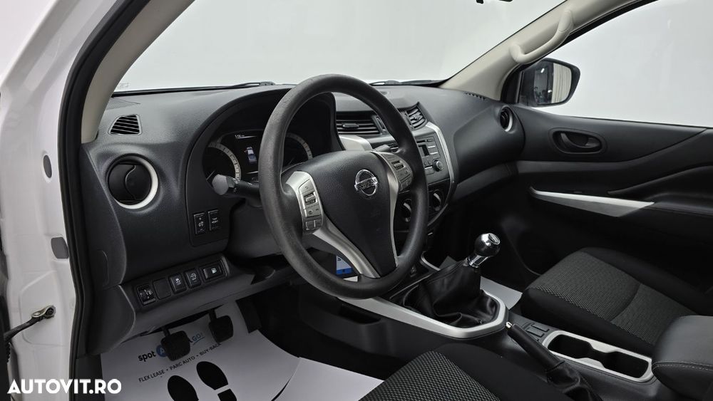 Nissan Navara 2.3 dCi Double Cab Visia - 13