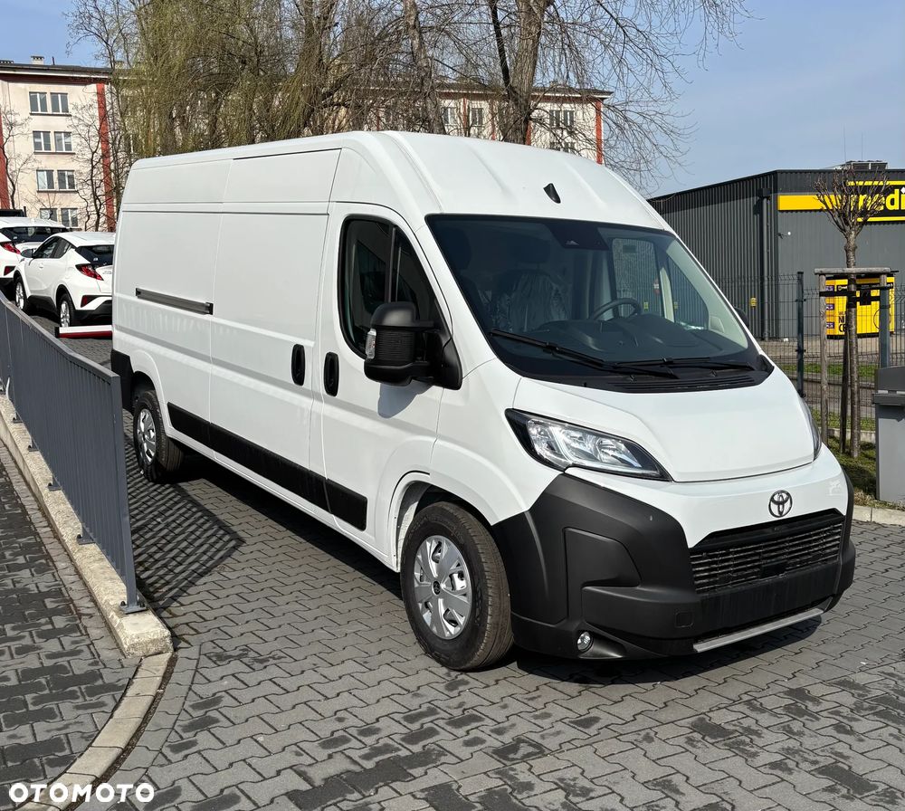 Toyota Proace MAX - 1
