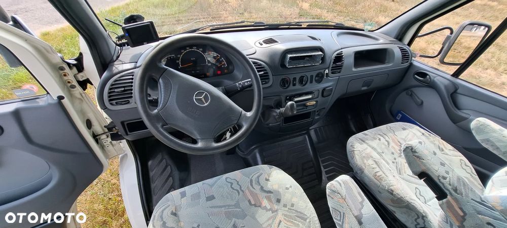 Mercedes-Benz Sprinter - 6