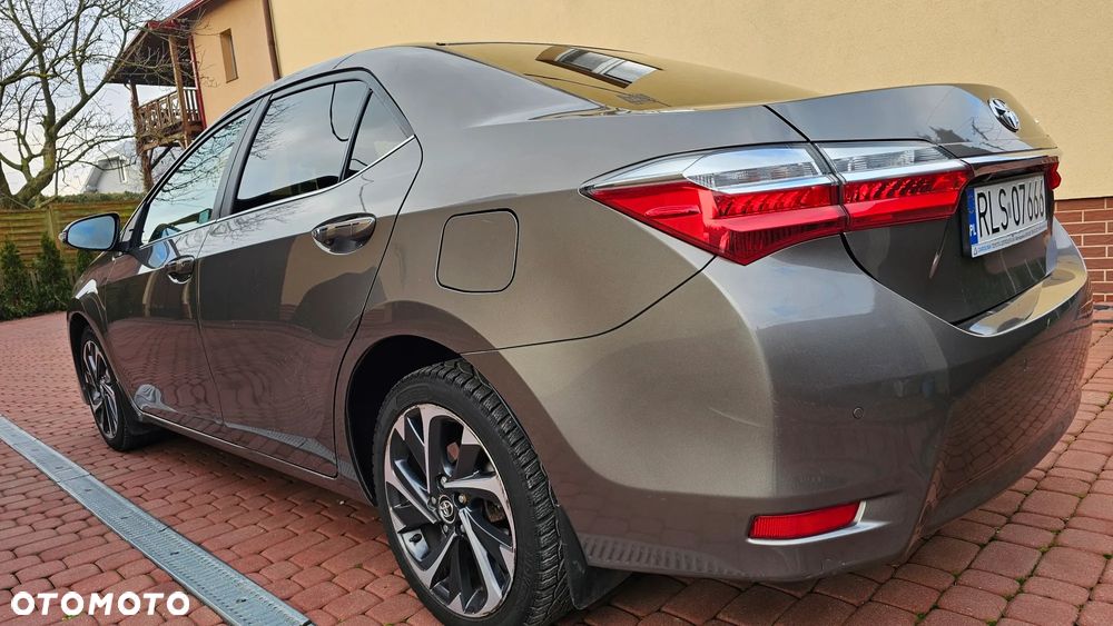 Toyota Corolla 1.6 Prestige EU6 - 26