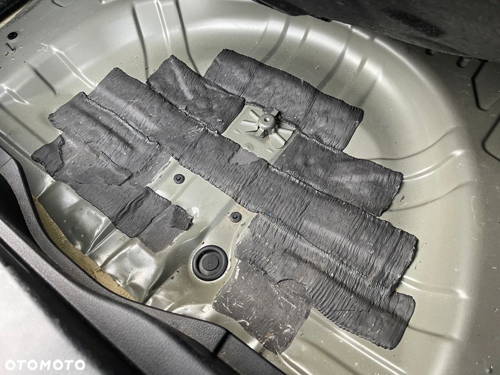 Toyota C-HR 1.8 Hybrid Premium - 36