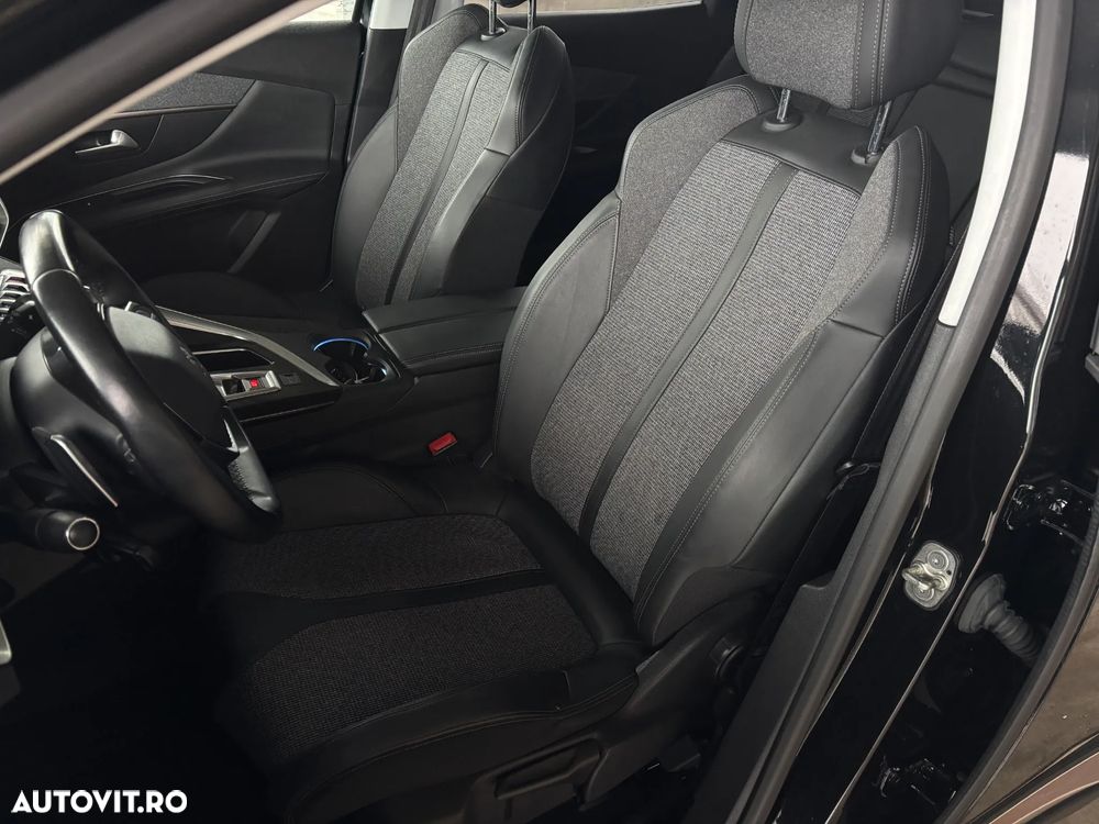 Peugeot 3008 BlueHDi 130 Stop & Start EAT8 Allure - 38