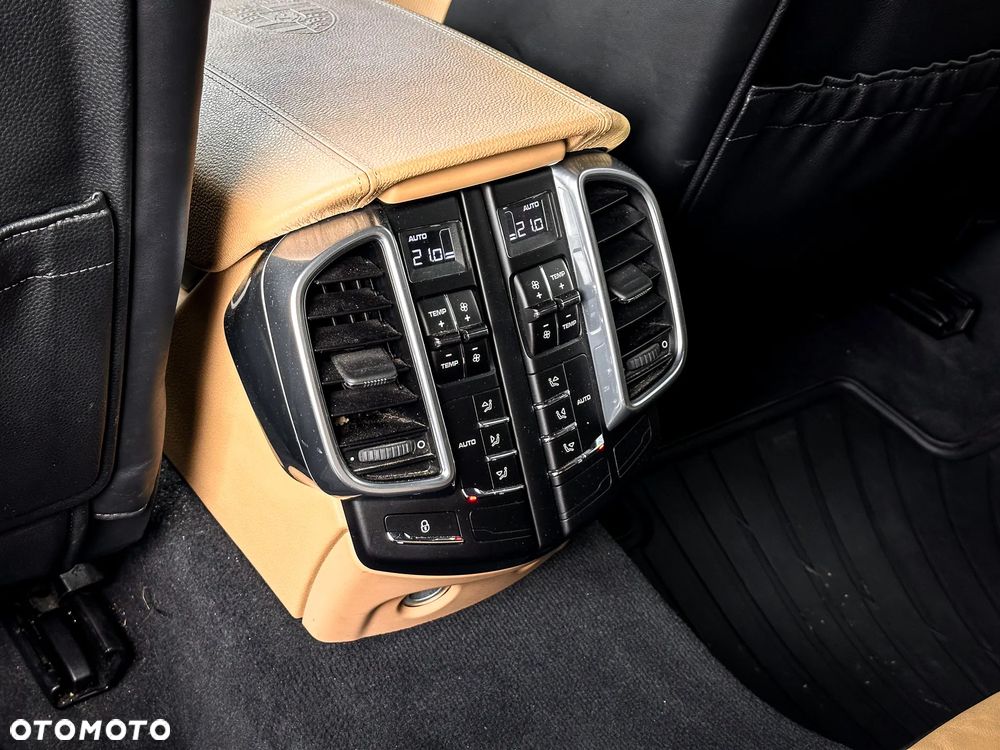 Porsche Cayenne S Diesel - 13