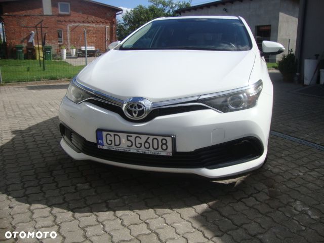 Toyota Auris 1.4 D-4D Dynamic - 1