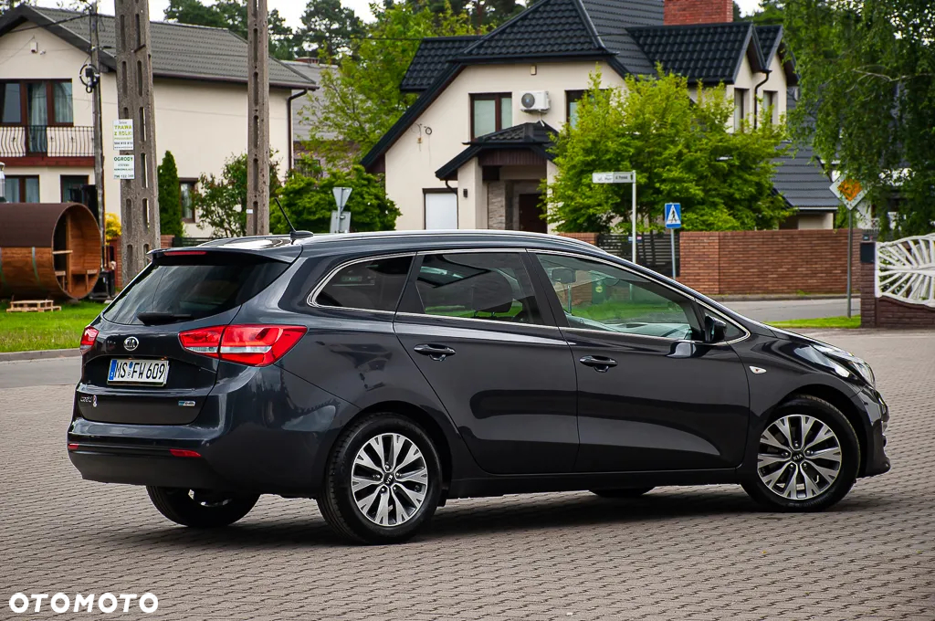 Kia Ceed 1.6 CRDi Platinum Edition - 14