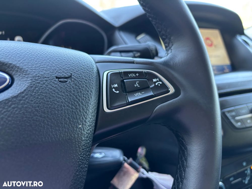Ford Focus - 26