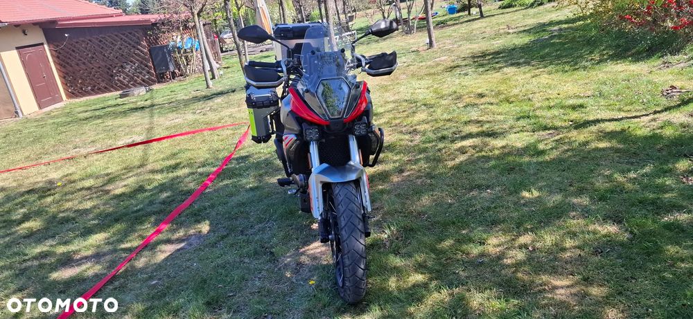 QJMOTOR SRT 600SX - 6