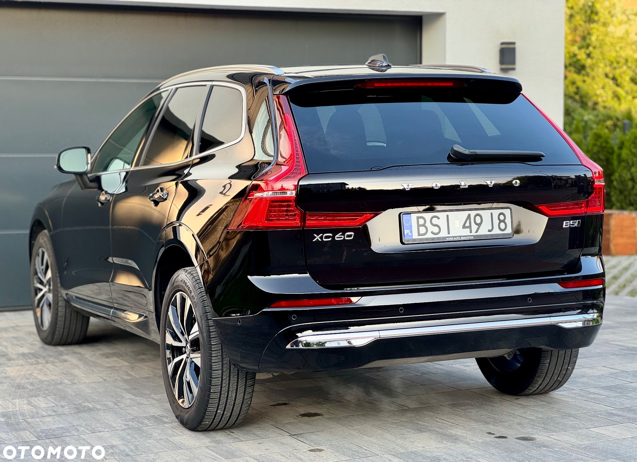 Volvo XC 60 B5 B AWD Plus Bright - 9