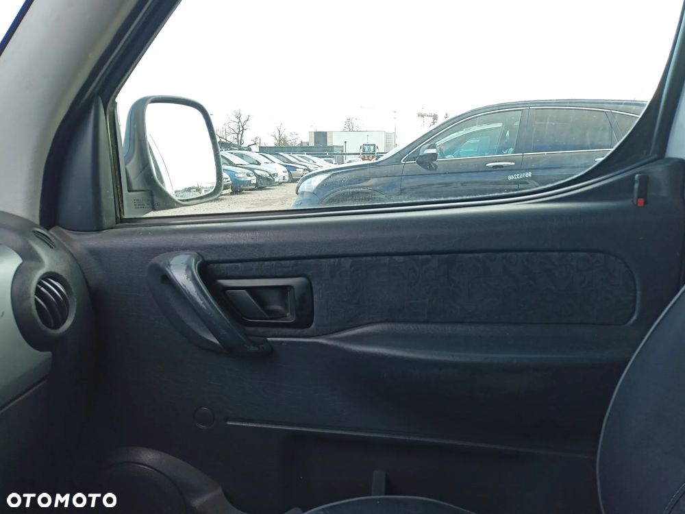 Peugeot Partner - 13