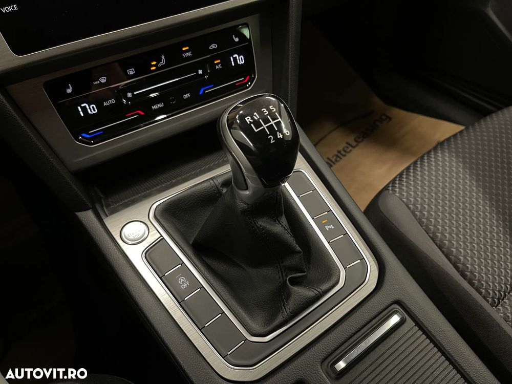 Volkswagen Passat 2.0 TDI Advance - 21