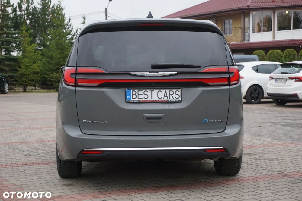 Chrysler Pacifica - 7