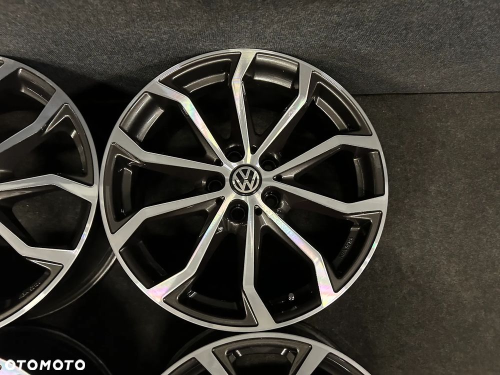 Alufelgi VW Golf 8, 7, 6, 5, Touran Caddy, Skoda Octavia III, II, Seat Leon 18 cali 5x112 4szt. Ładne! - 9