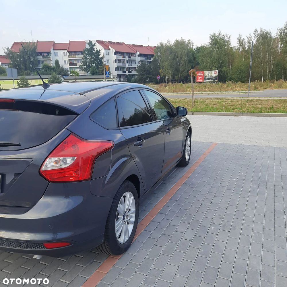 Ford Focus 1.6 Ambiente - 5