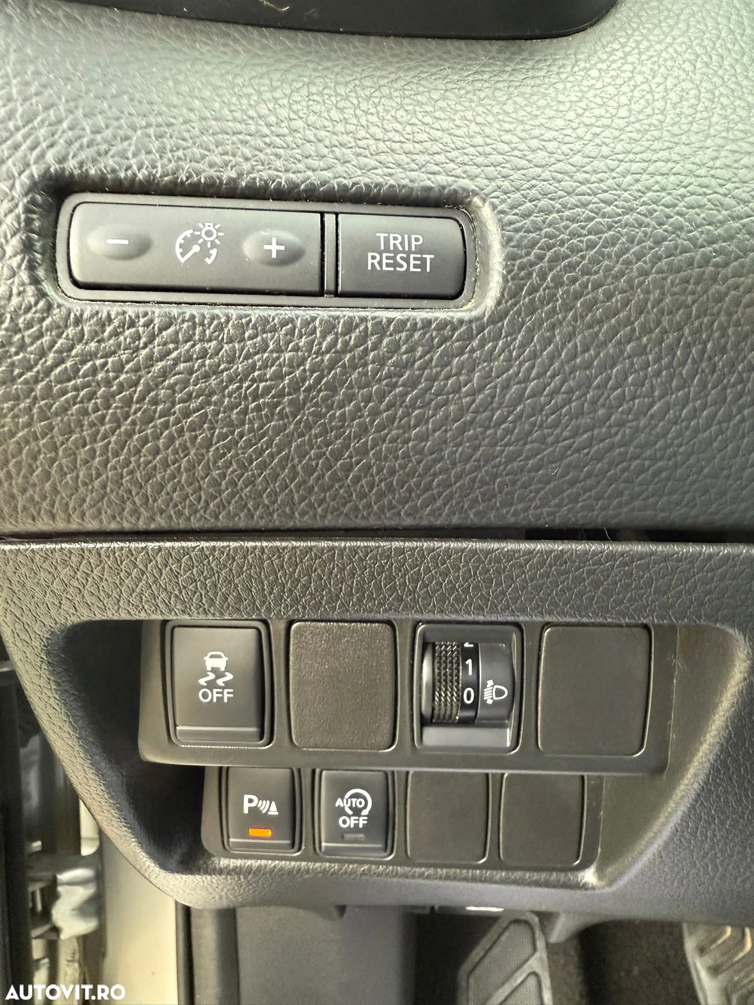 Nissan Qashqai 1.5 DCI Start/Stop N-Connecta - 12