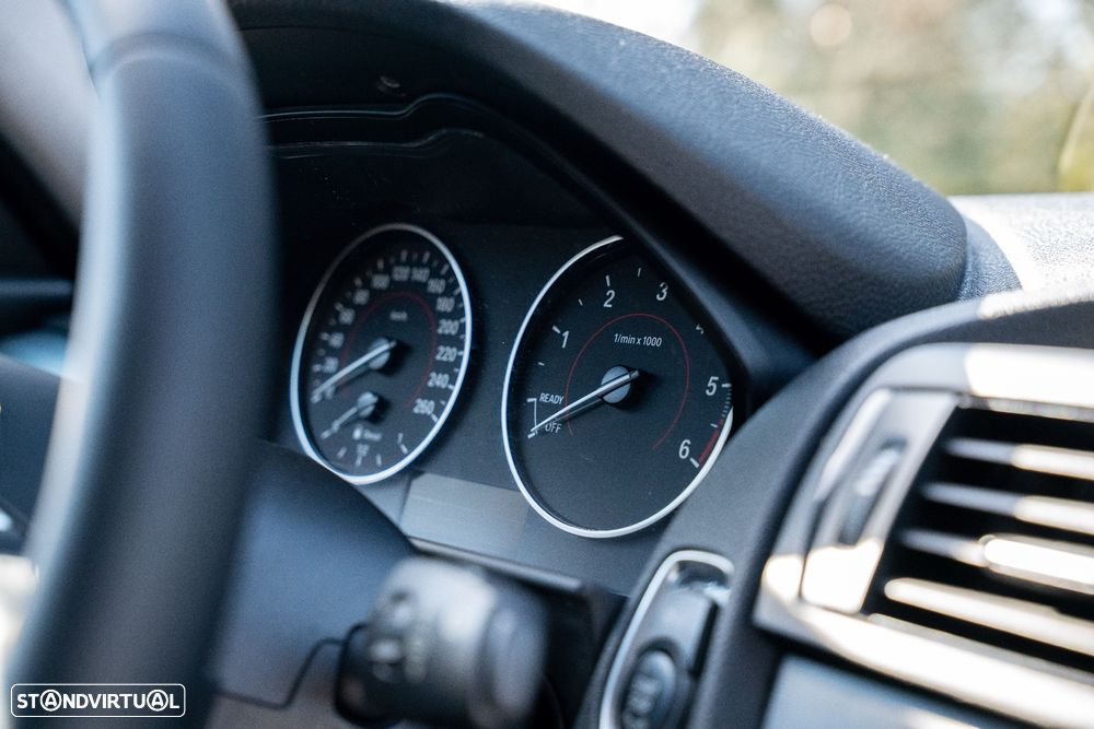 BMW 116 d EDynamics Line Sport - 12