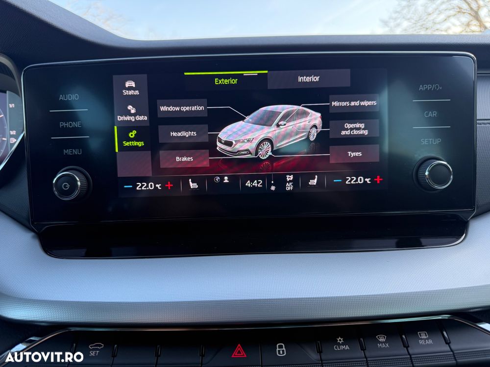 Skoda Octavia 2.0 TDI DSG Ambition - 26