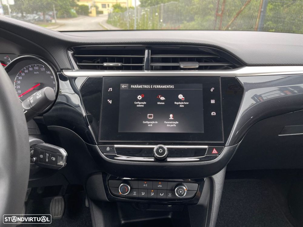Opel Corsa ver-1-2-business - 29
