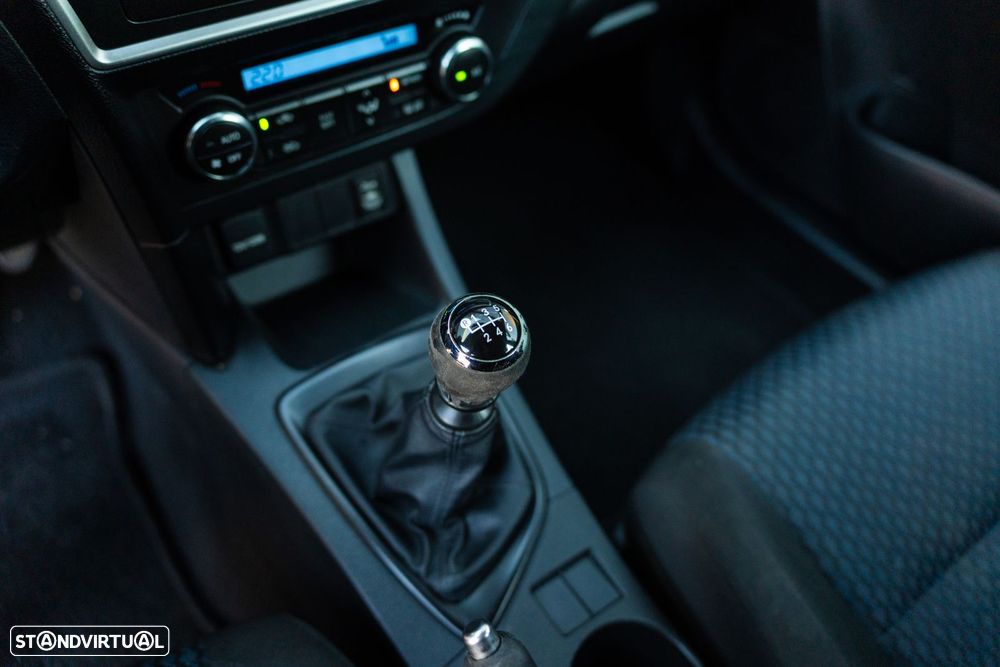 Toyota Auris 1.4 D-4D - 15