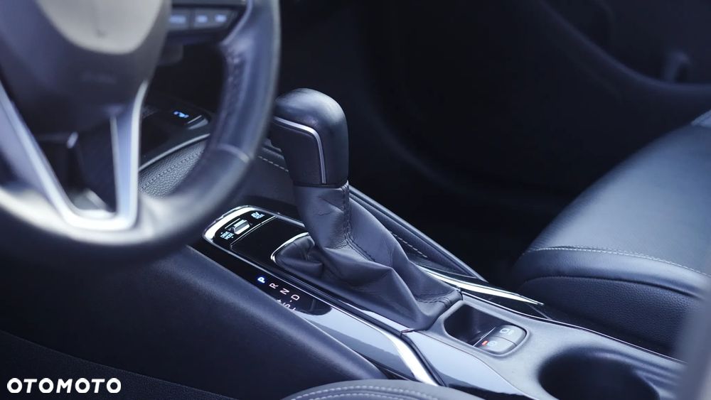Toyota Corolla 2.0 Hybrid Executive - 13