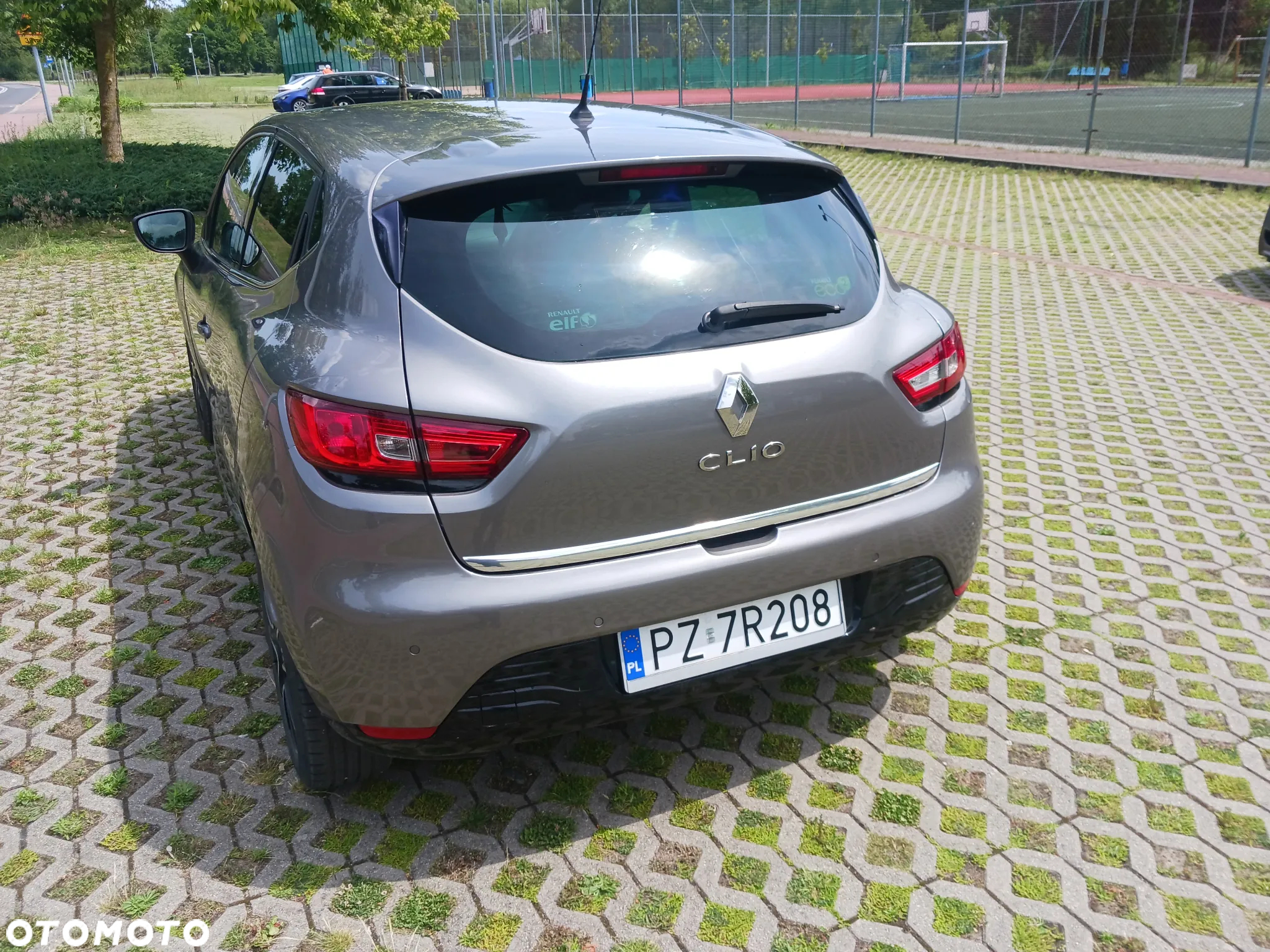 Renault Clio - 10