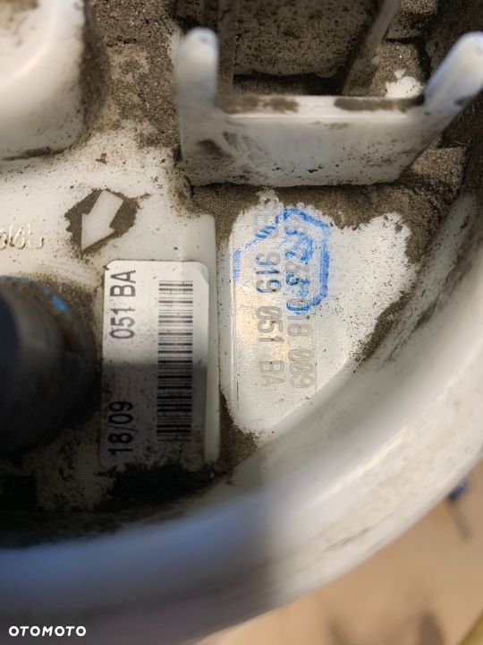 POMPA PALIWA AUDI A4 B7 2.0 BENZYNA E0919051BA - 3