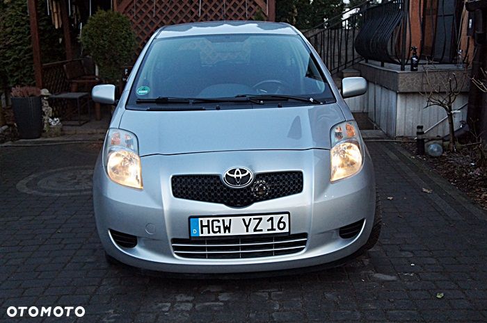 Toyota Yaris 1.3 VVT-i Cool - 2