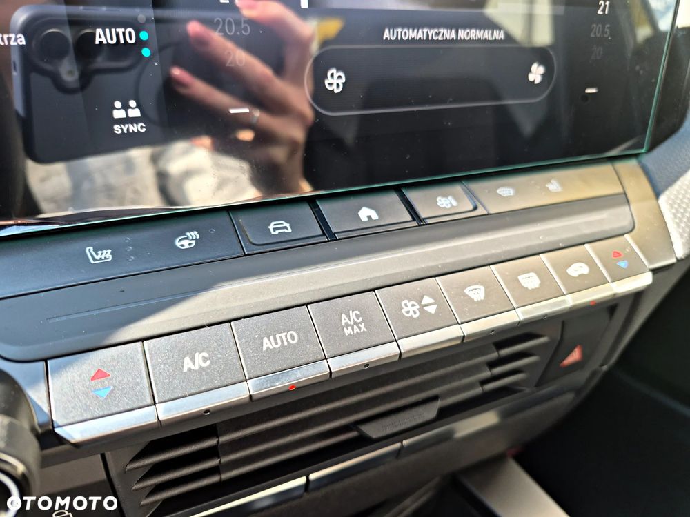 Opel Astra 1.2 T mHEV Ultimate eDTC - 12