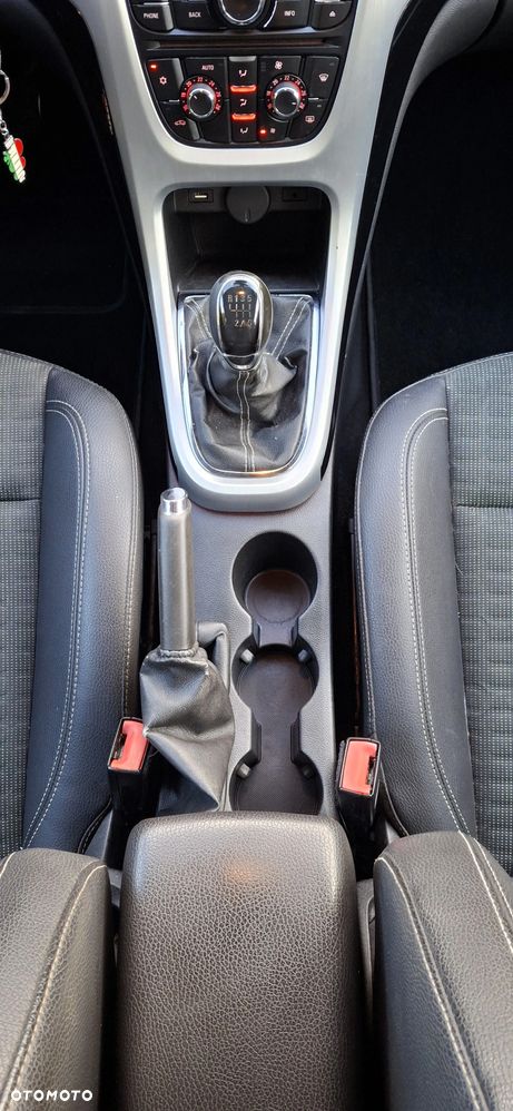 Opel Astra GTC 2.0 CDTI ecoFLEX Start/Stop Innovation - 22