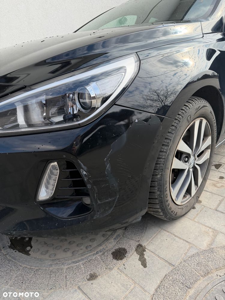 Hyundai i30 1.6 CRDI Passion Plus - 8