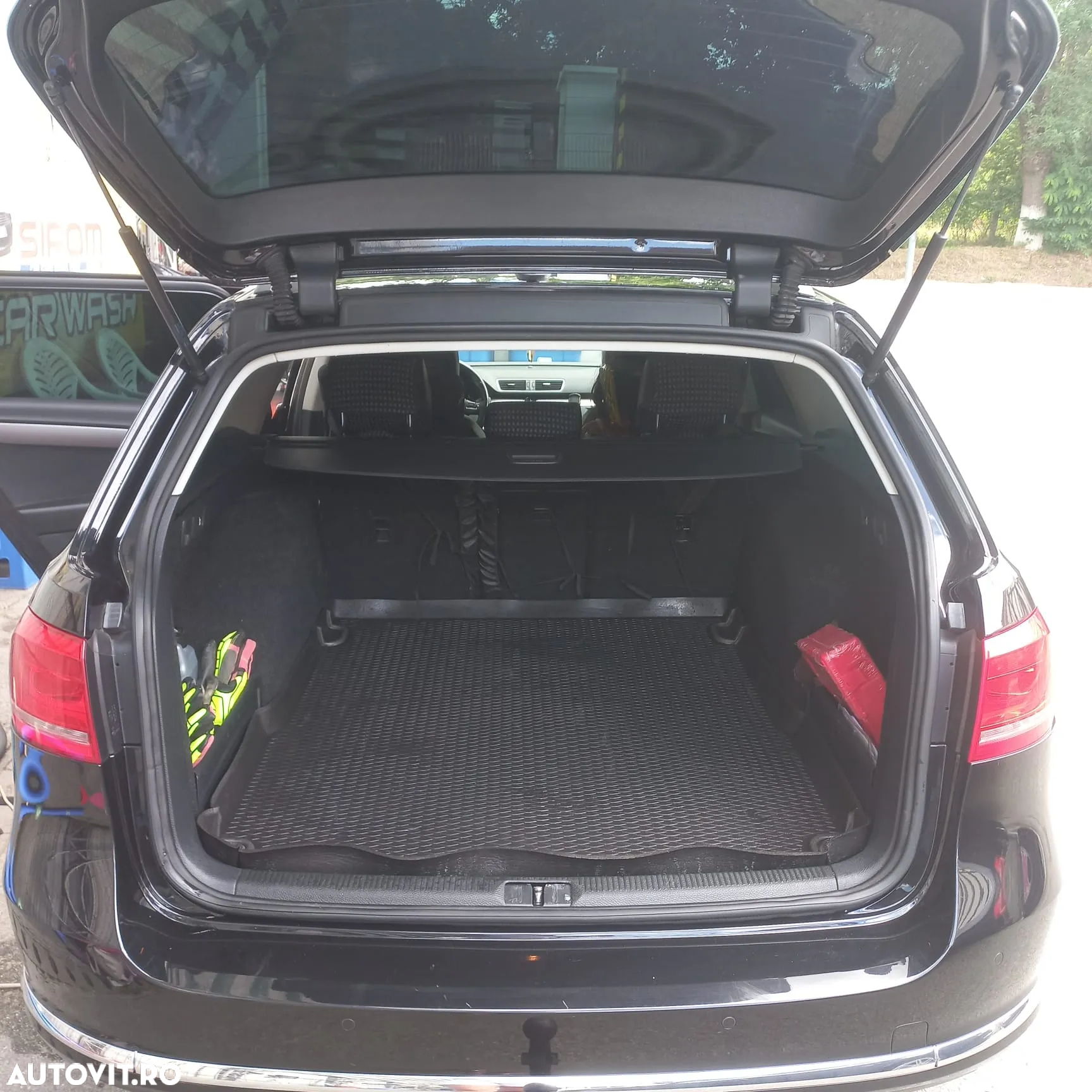 Volkswagen Passat Variant 2.0 TDI Highline DPF - 19